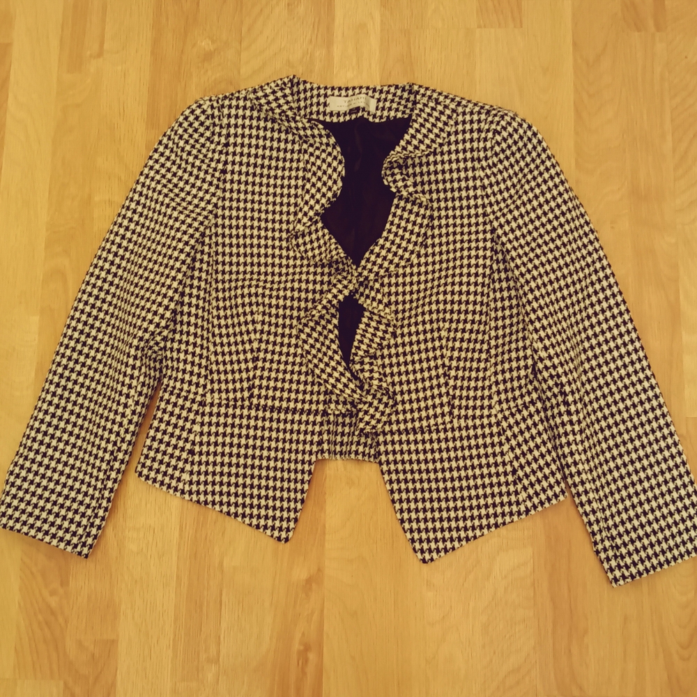 Tahari ASL Black and White Houndstooth Blazer